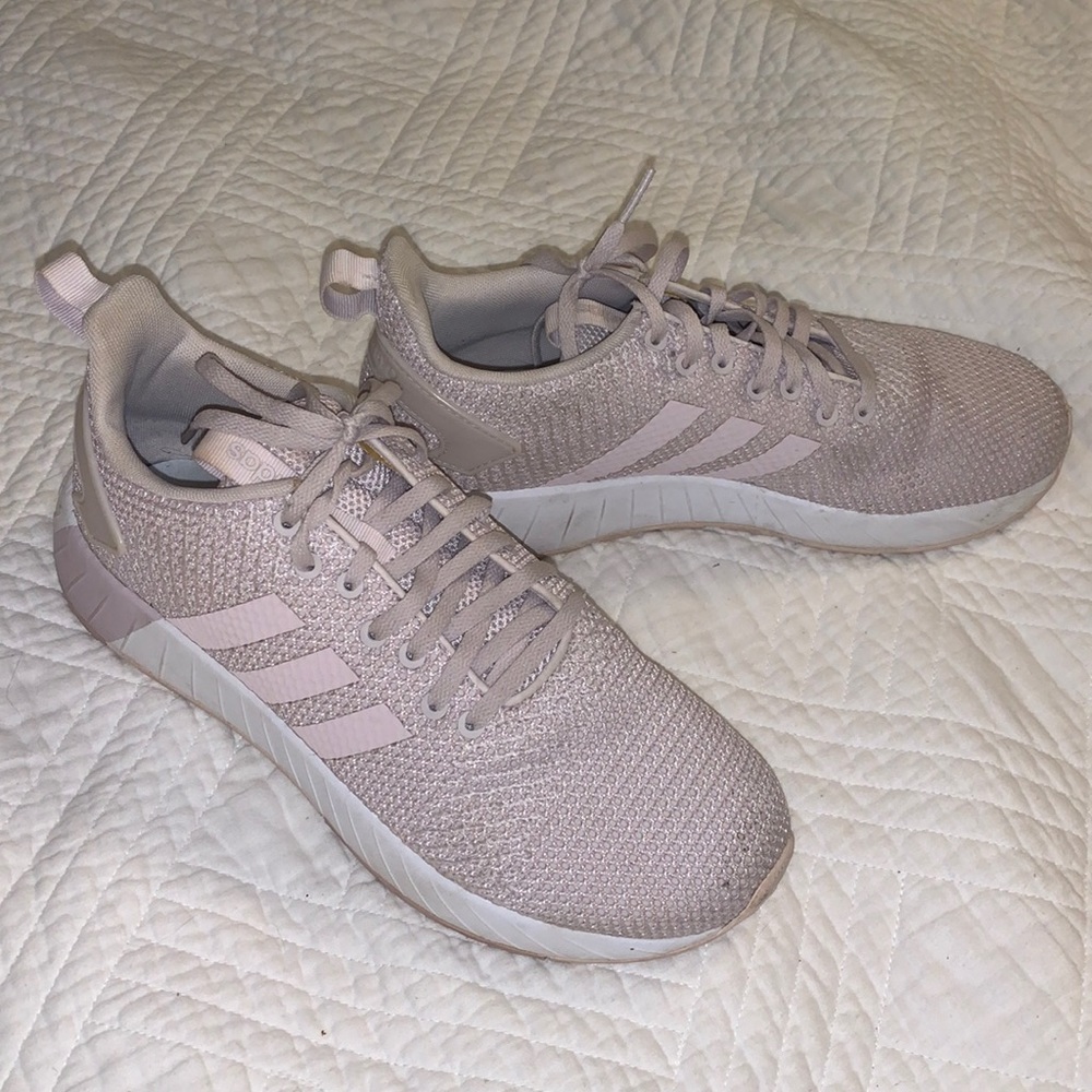 Adidas Cloudfoam Queststar BYD Sneakers
